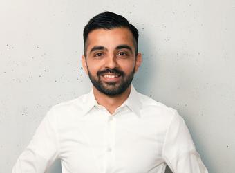 Konal Khurana extrusion